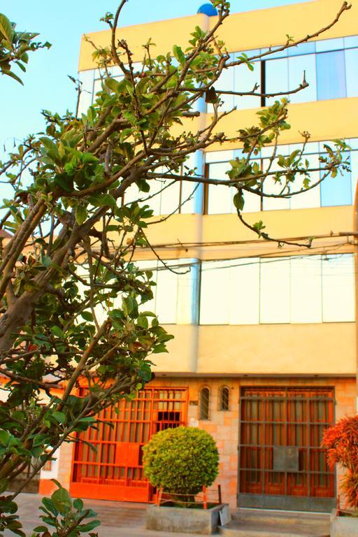 Taytaypa Rooms & Apartments Lima Airport Oda fotoğraf